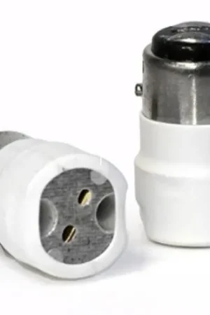 Convertitore portalampada attacco G4 - BAY15D Popolare