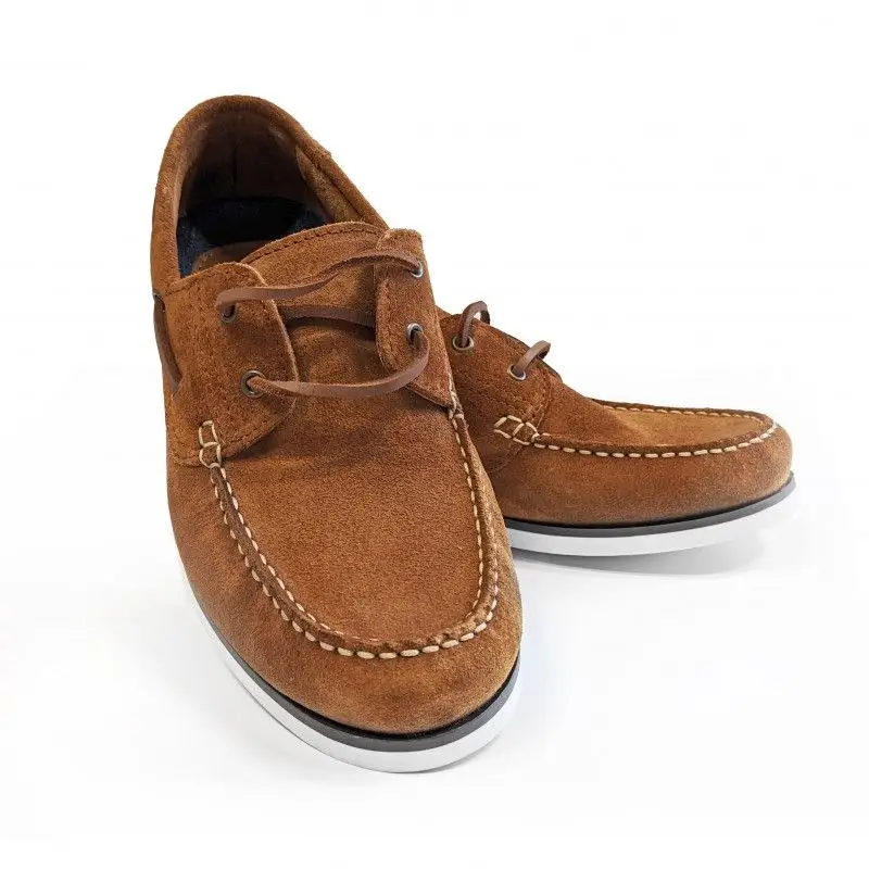 Direttamente Dal Produttore Scarpe Crew II Tg. 44 in pelle Nabuk cammello, morbide e durevoli, modello unisex per nautica, pelli europee LWG di alta qualità.