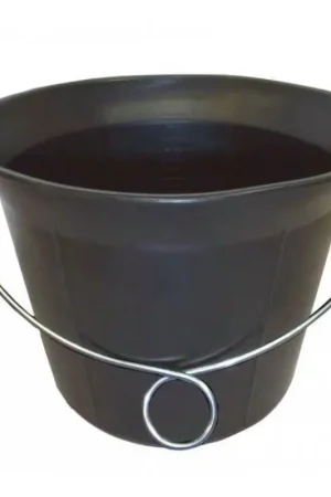 Ultime Pezzi Secchio in gomma da 11 litri - Ecologico e resistente con impugnatura in acciaio zincato e scala graduata - Plastimo